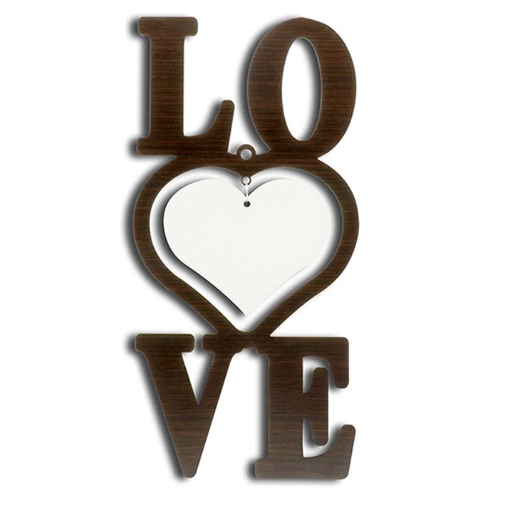 מסגרת עץ לתליה עם כיתוב LOVE ועם לב להדפסת תמונה והקדשה אישית