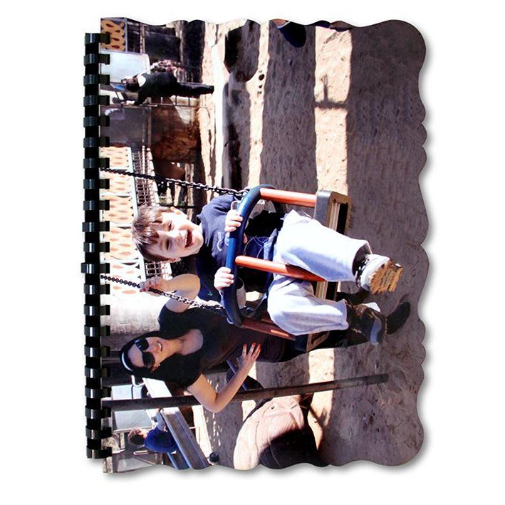 אלבום מחברת עם כריכה מעץ 20 דפים בגודל 30*20 ס"מ להדפסת תמונה והקדשה אישית