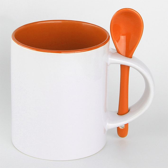 ספל להדפסת תמונה והקדשה אישית עם כפית ופנים בצבע כתום