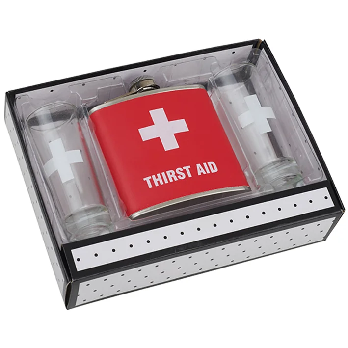מארז מתנה פלסק ושני צ'ייסרים First Aid